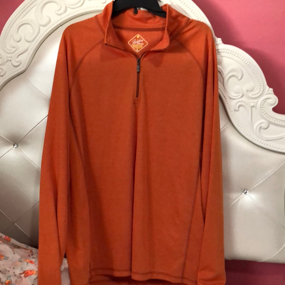 Lightweight Pullover - Picture 2 of 4